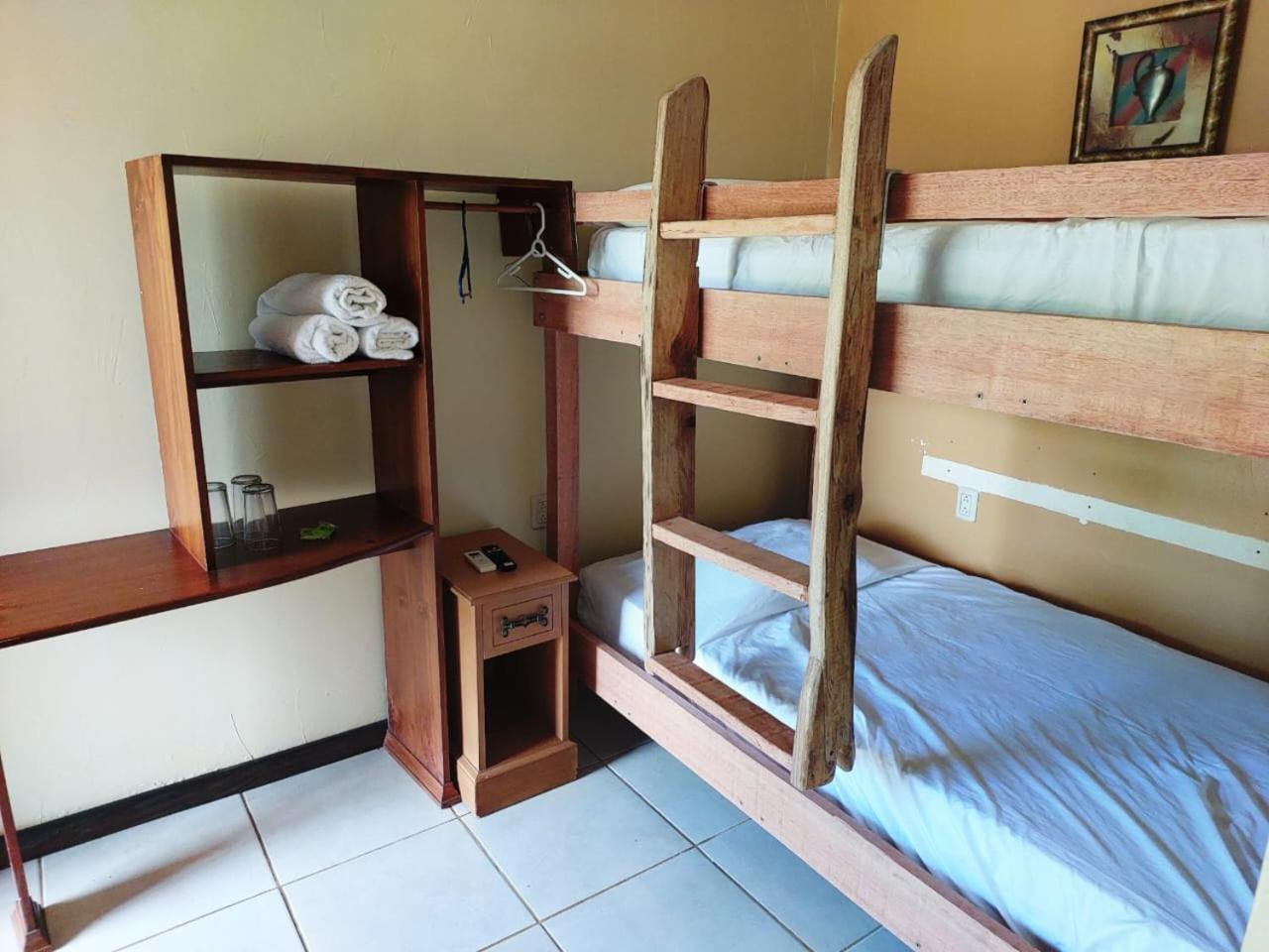 Hotel Del Bosque Río Cuarto Екстериор снимка