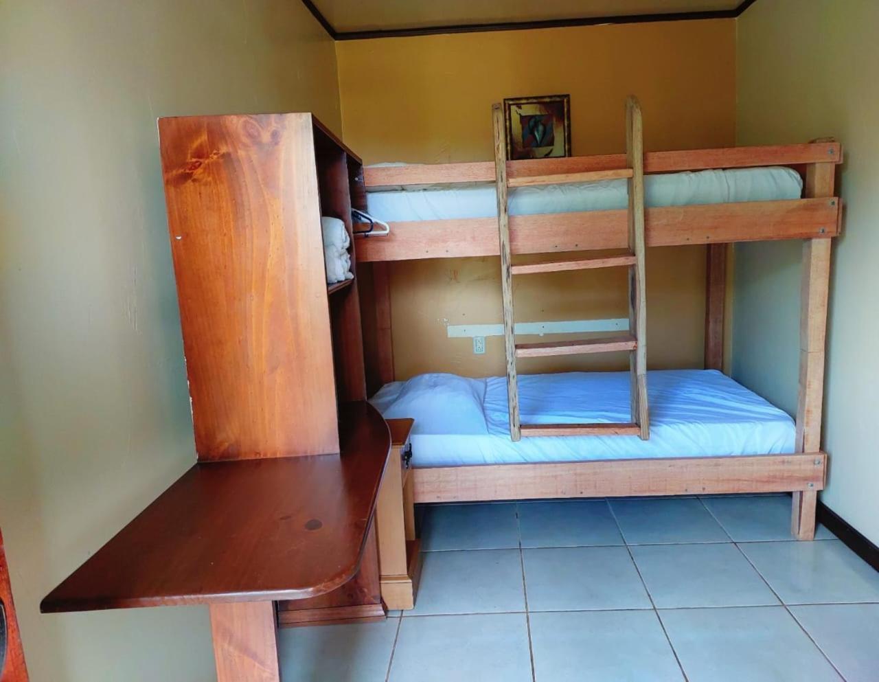 Hotel Del Bosque Río Cuarto Екстериор снимка